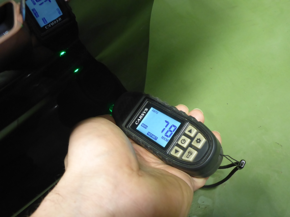 Дверь багажника