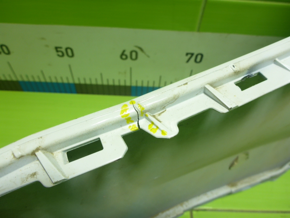 Бампер задний