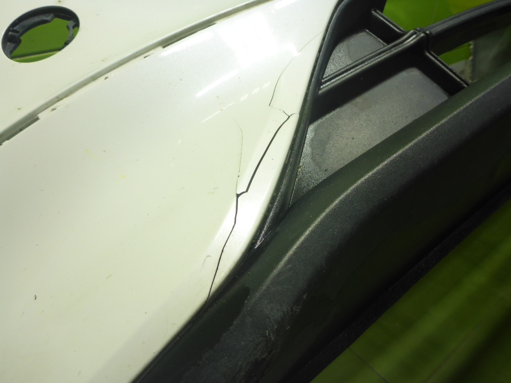 Бампер передний