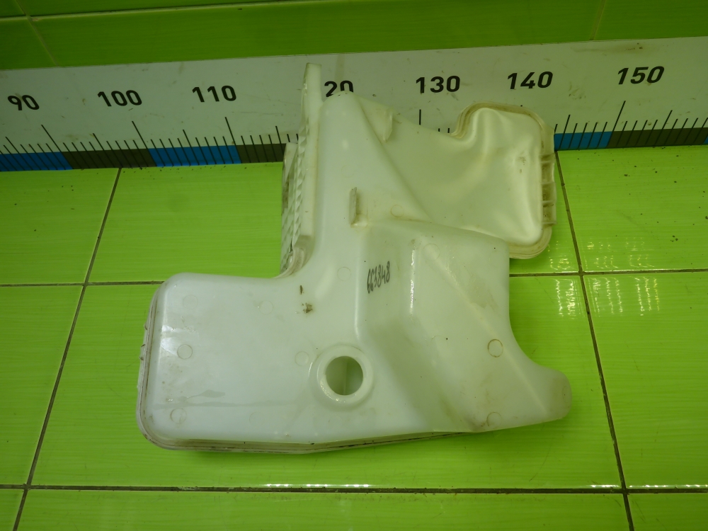 Бачок омывателя лобового стекла