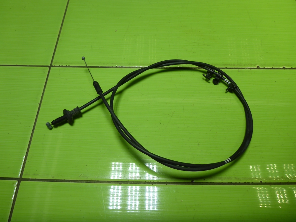 Трос открывания капота