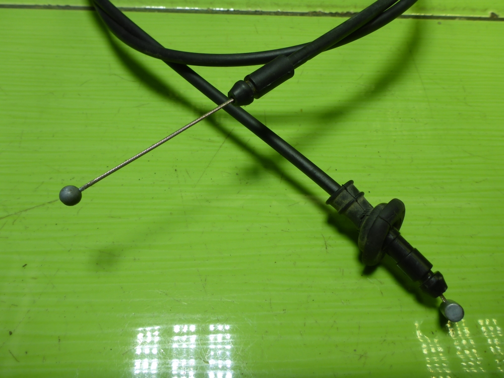 Трос открывания капота