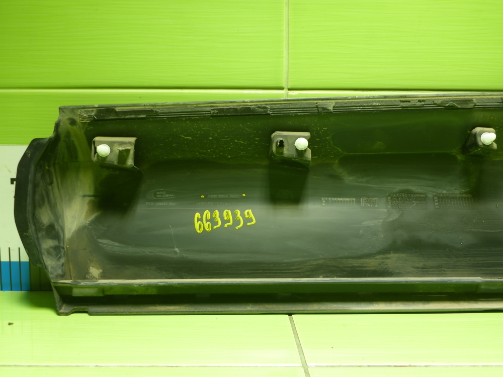 Накладка двери задней правой