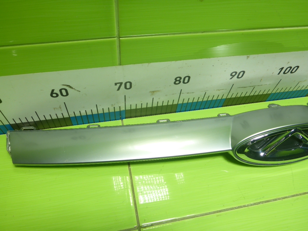 Накладка на решетку радиатора