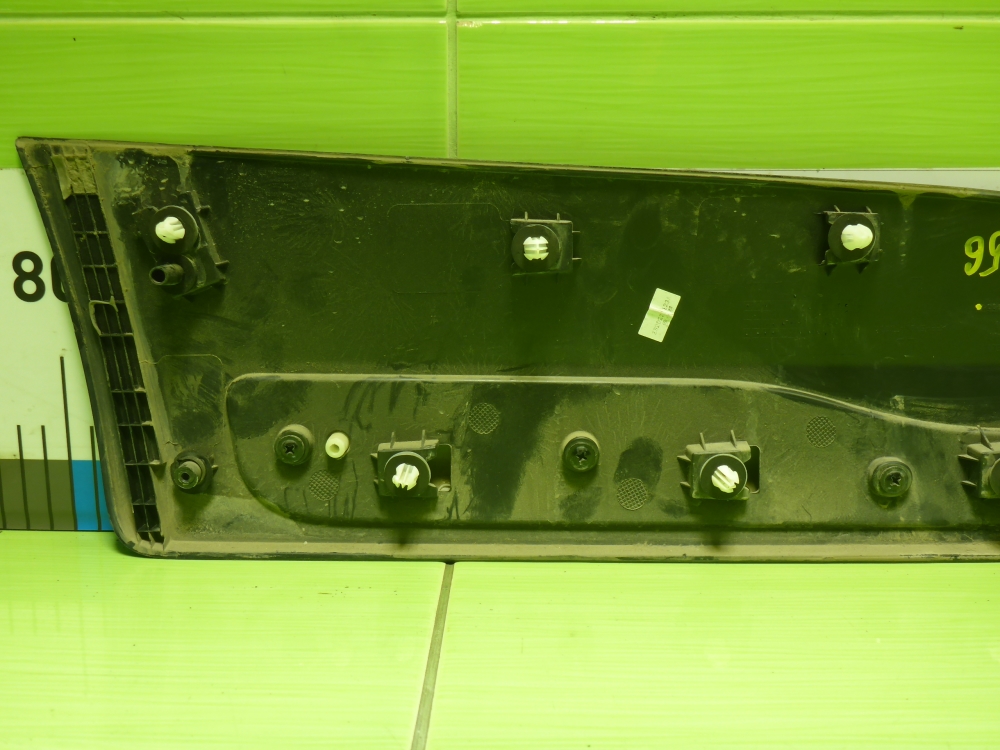 Накладка двери задней левой