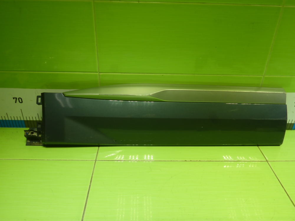 Накладка двери задней правой