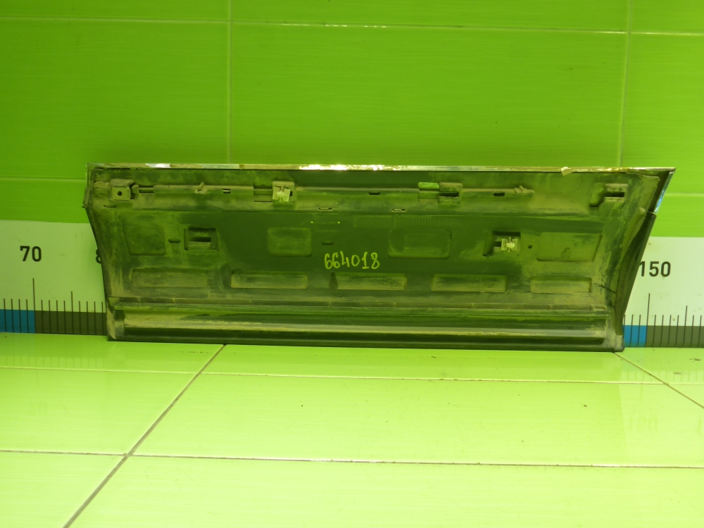 Накладка двери задней правой