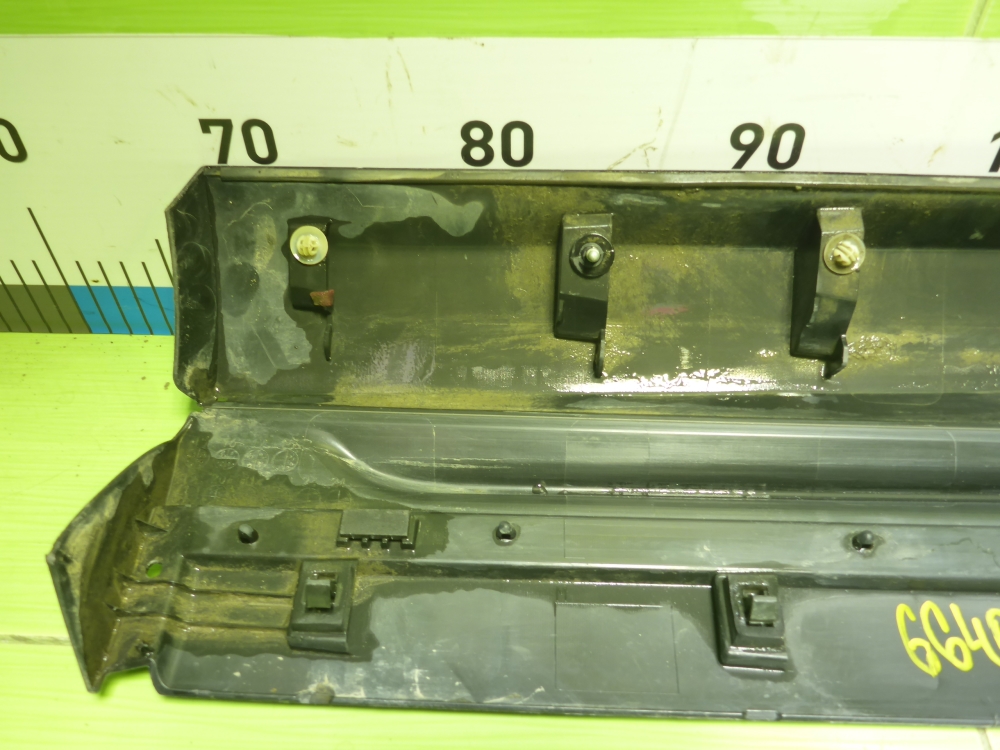 Накладка двери задней левой