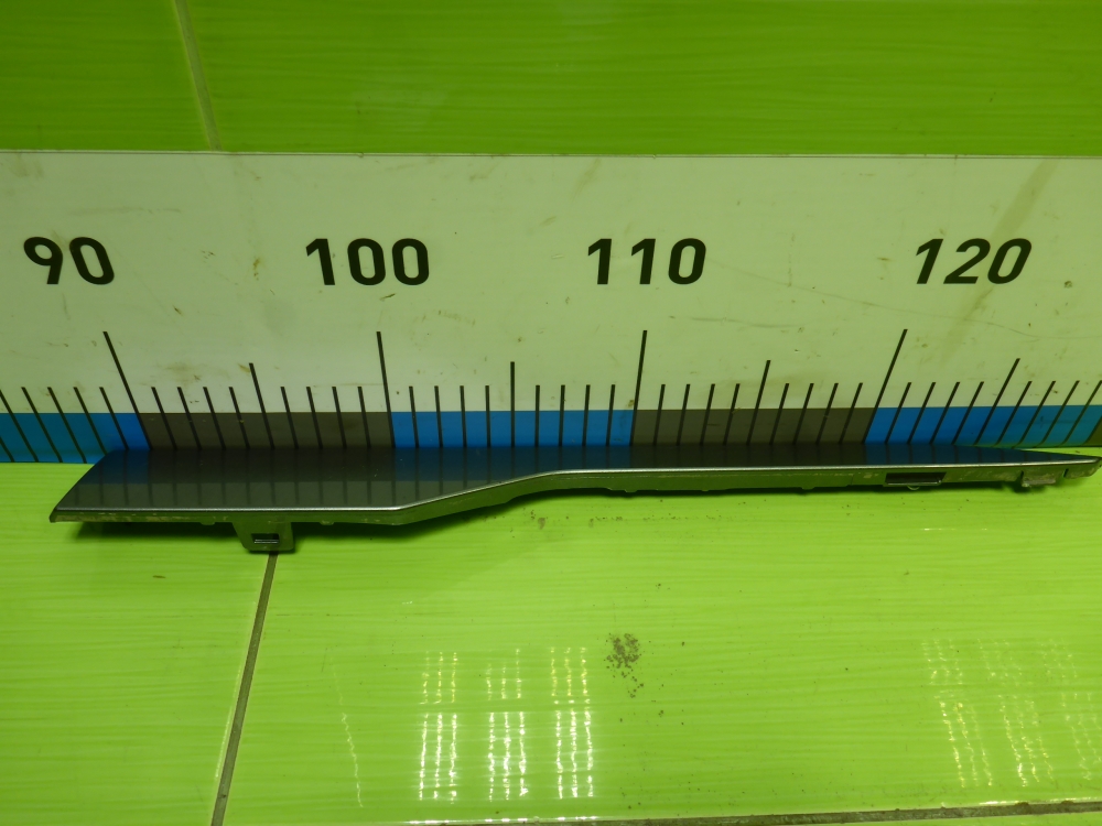 Накладка двери задней левой