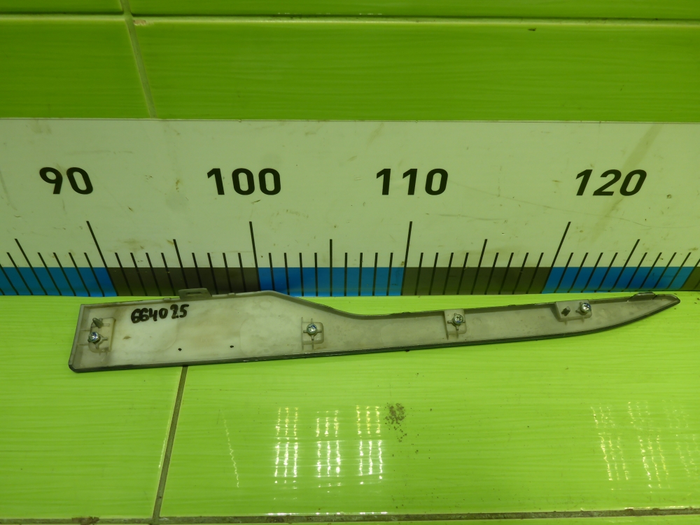 Накладка двери задней левой