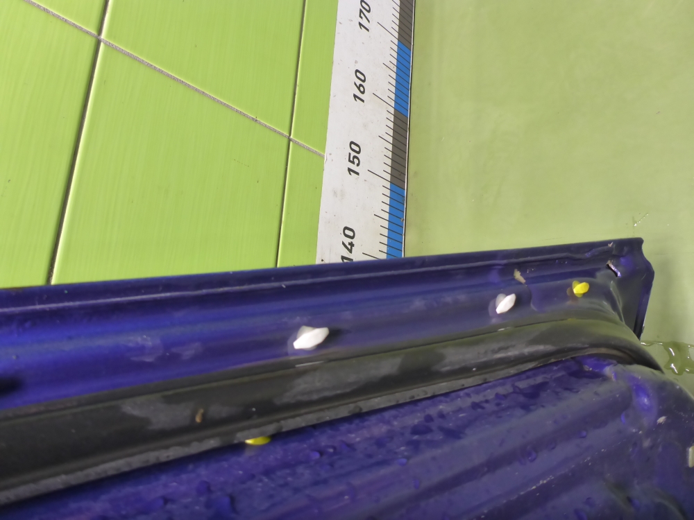 Дверь задняя правая