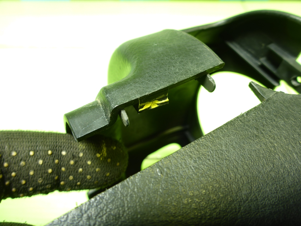 Кожух рулевой колонки