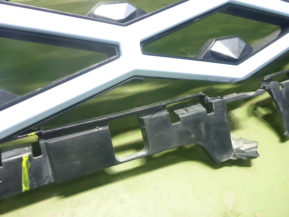 Решетка радиатора