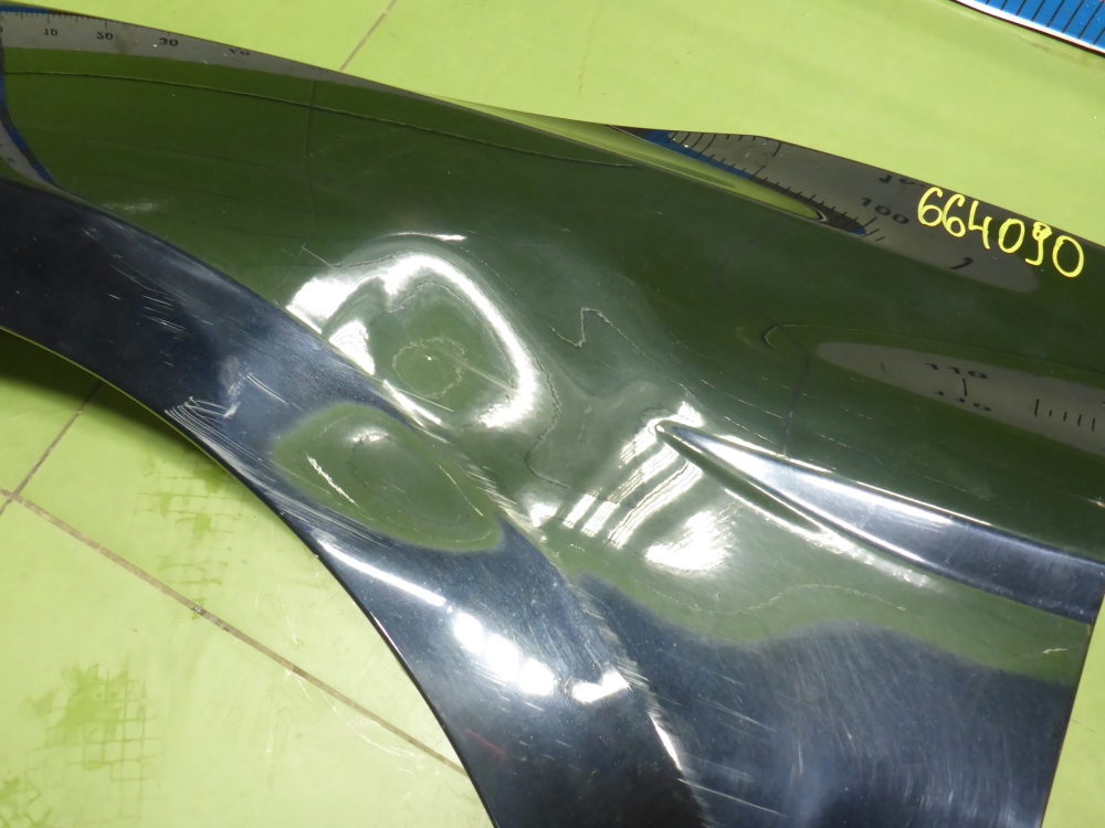 Крыло переднее левое