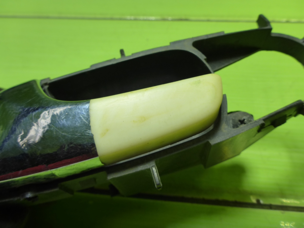 Ручка двери задней внутренняя левая