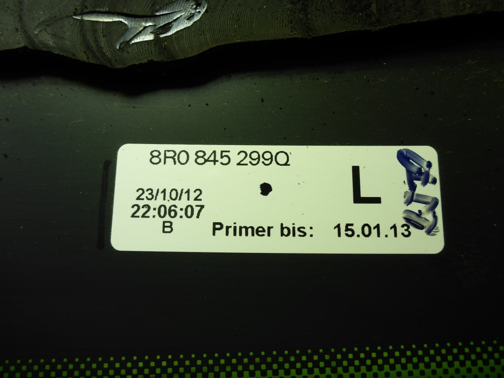 Стекло кузовное глухое левое