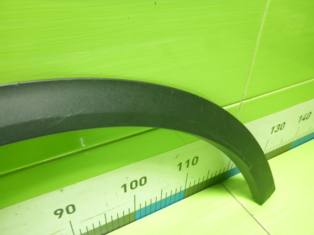 Накладка заднего крыла левого