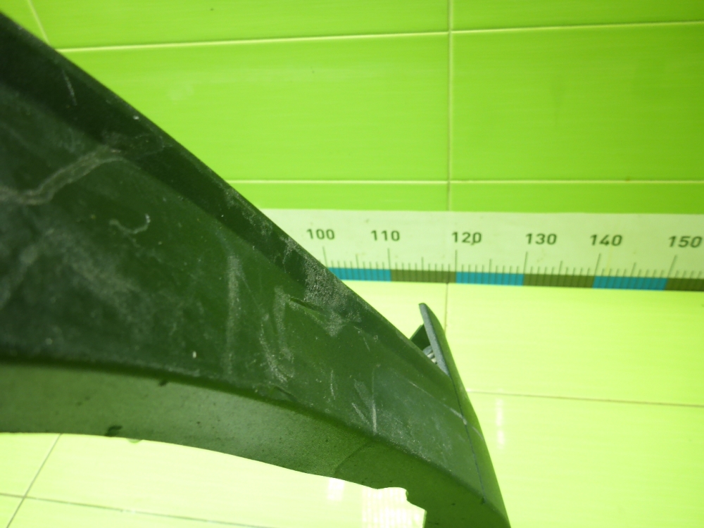 Накладка переднего крыла левого