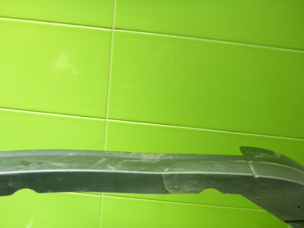 Накладка переднего крыла левого