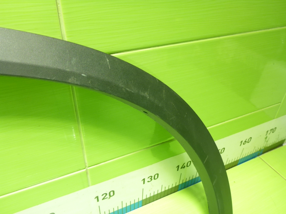 Накладка переднего крыла правого