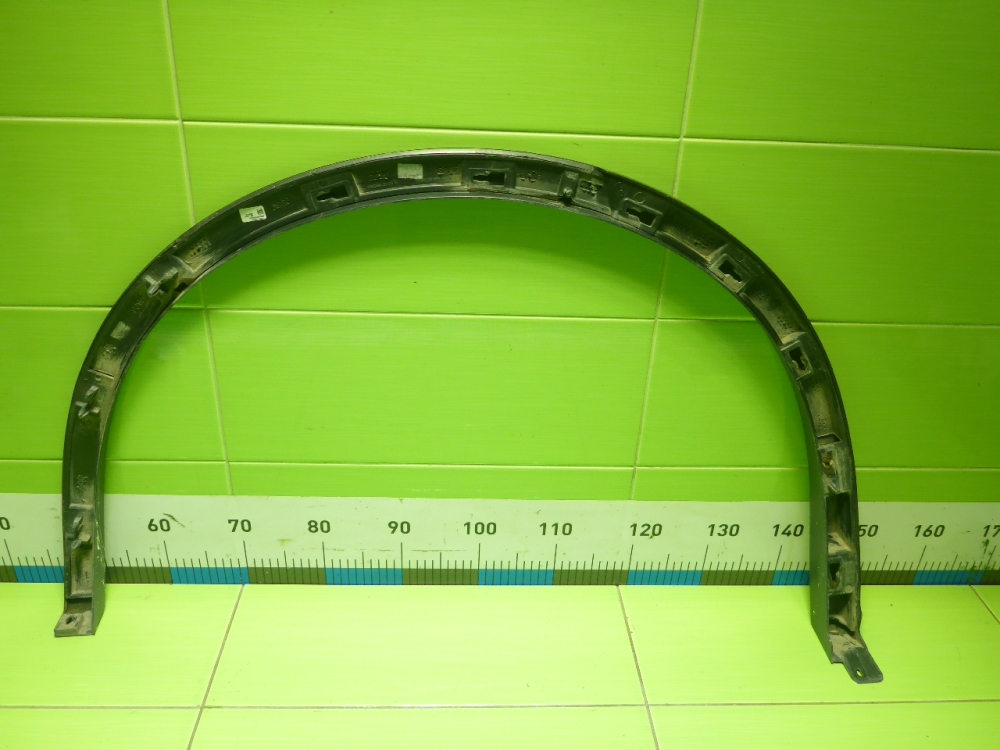 Накладка заднего крыла левого