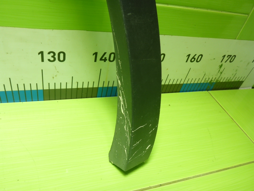 Накладка заднего крыла левого