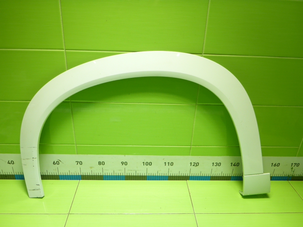 Накладка переднего крыла левого