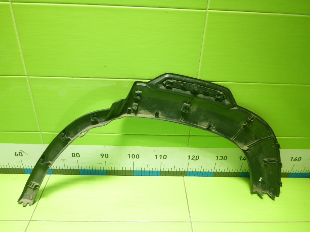 Накладка заднего крыла правого