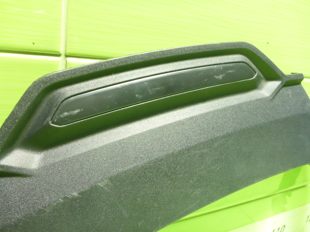 Накладка заднего крыла правого