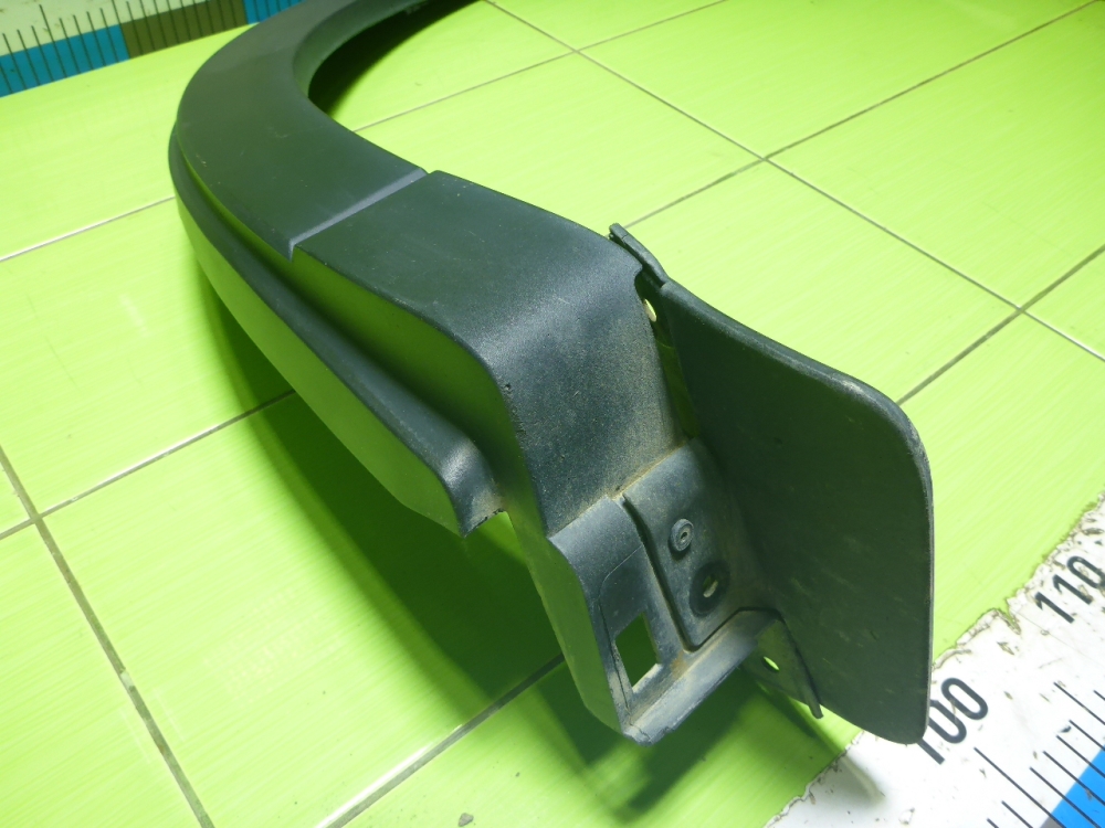 Накладка заднего крыла левого