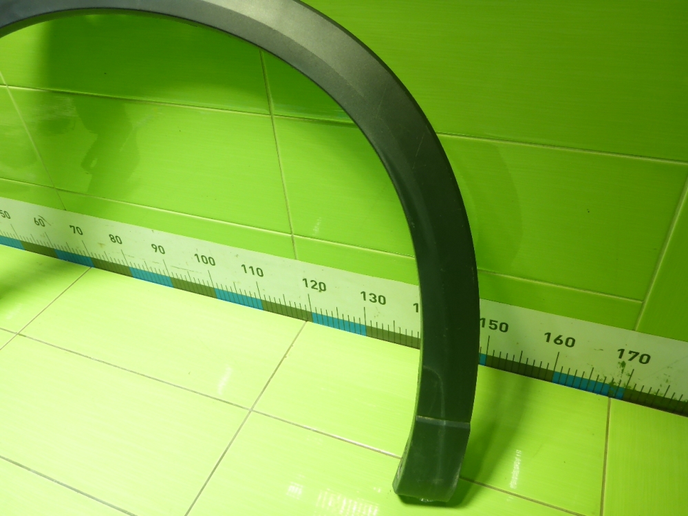 Накладка заднего крыла левого