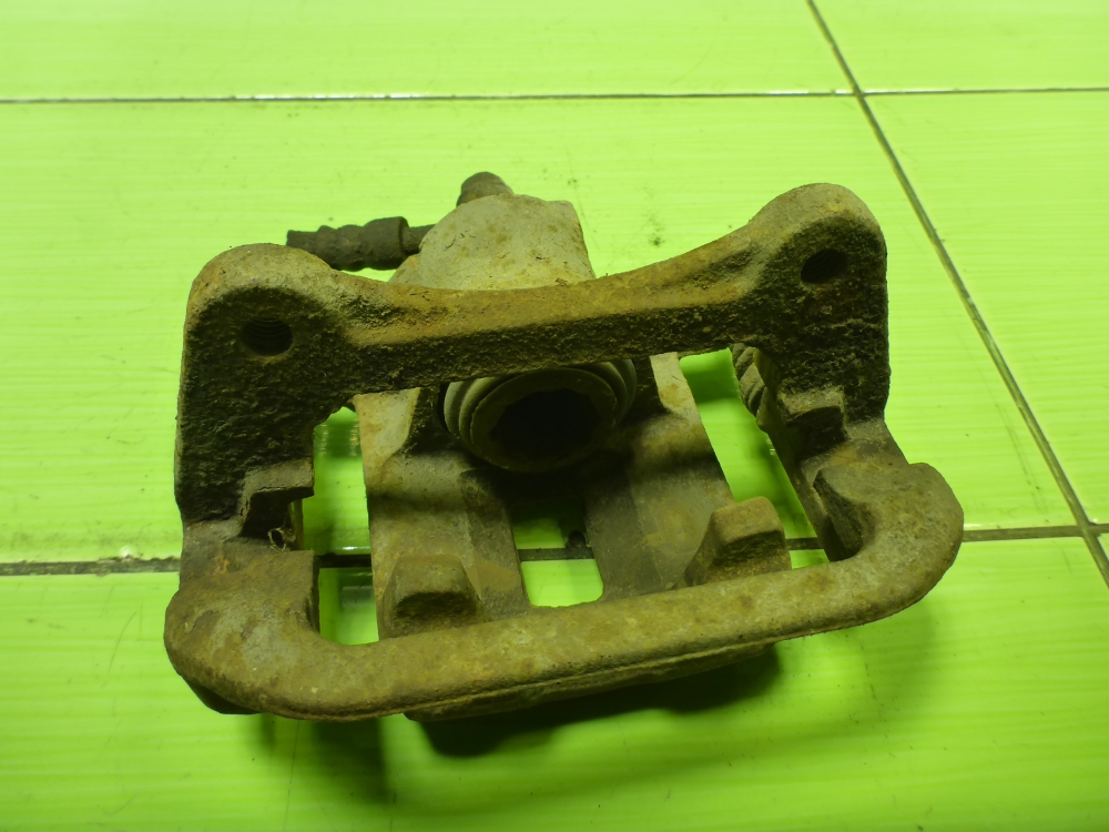 Суппорт задний правый