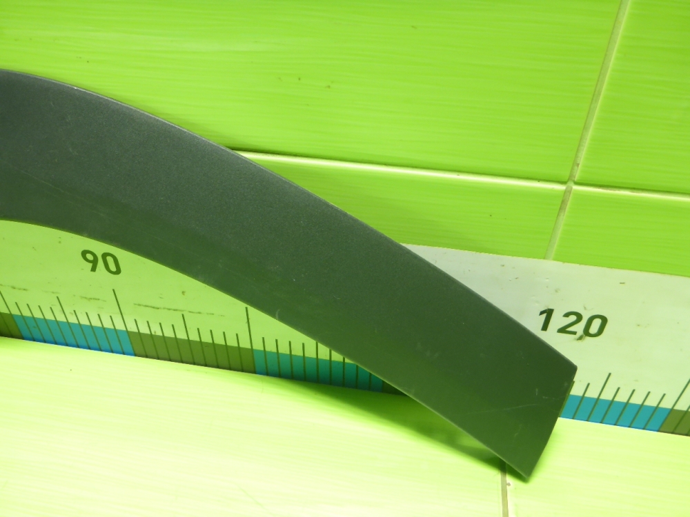 Накладка заднего крыла правого