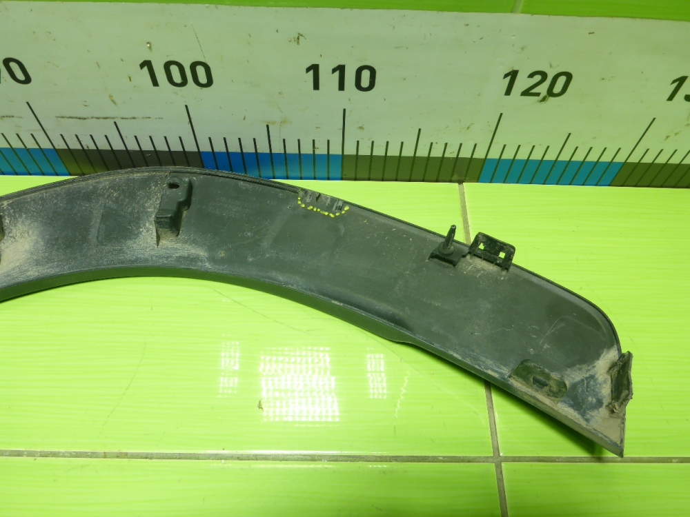 Накладка заднего крыла правого