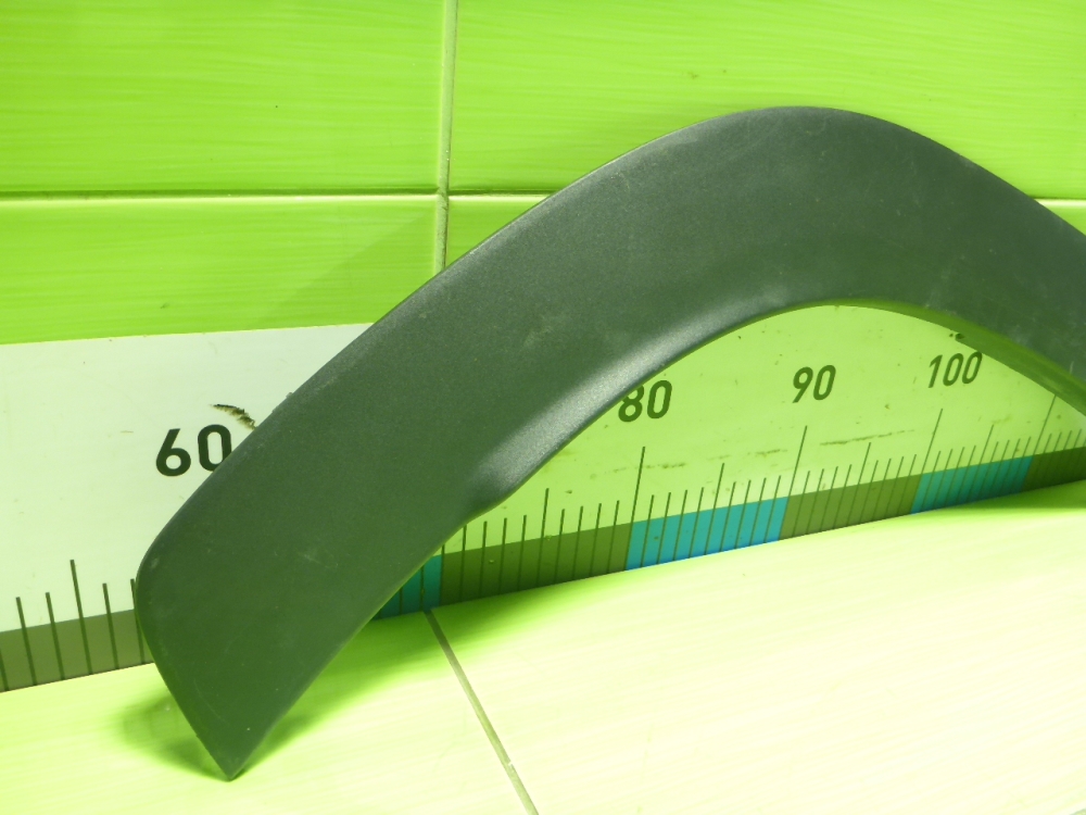 Накладка заднего крыла правого