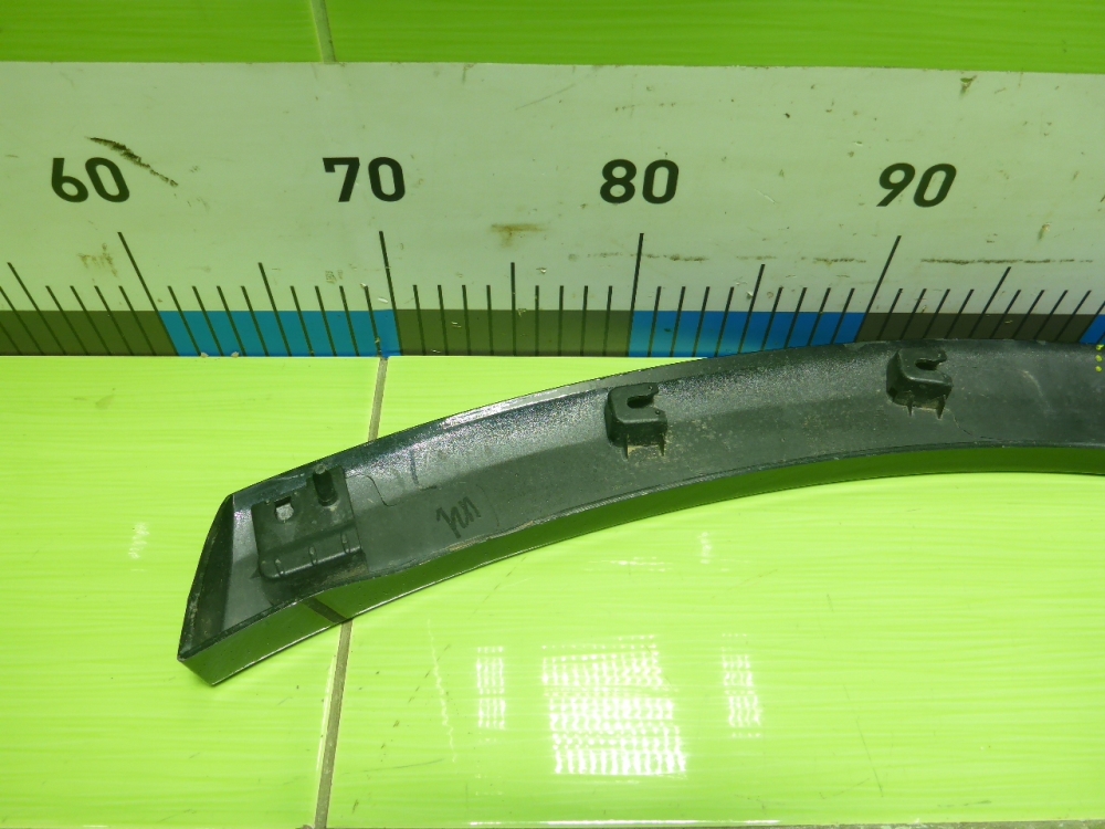 Накладка заднего крыла правого