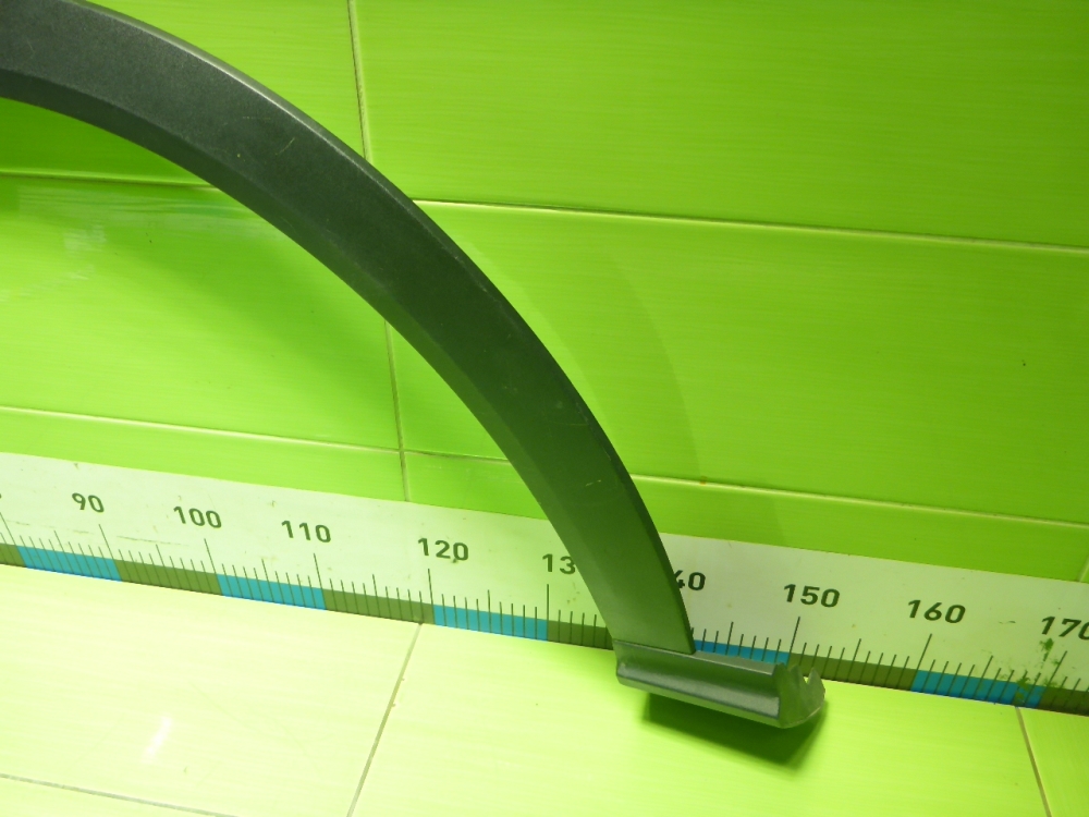 Накладка переднего крыла левого