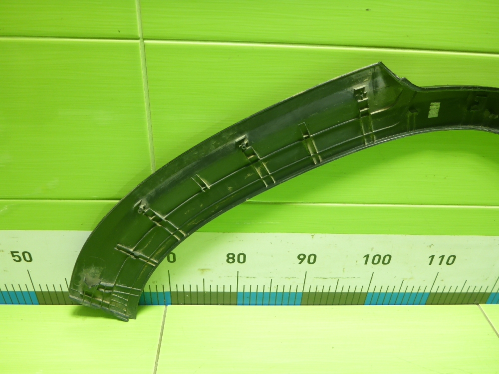 Накладка заднего крыла левого