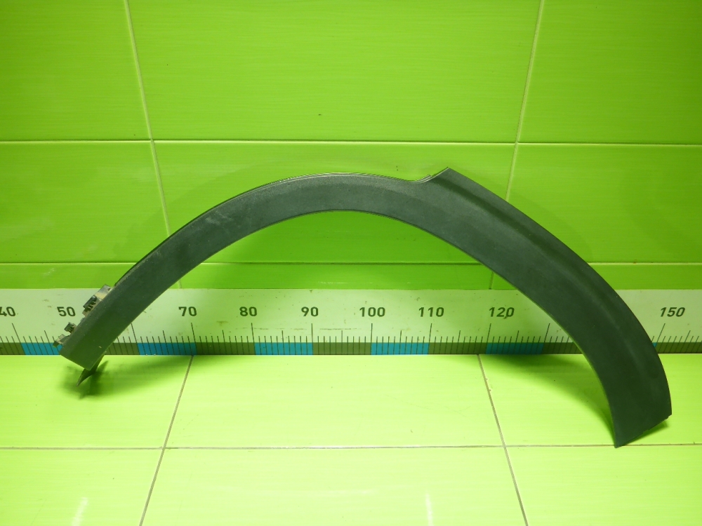 Накладка заднего крыла левого