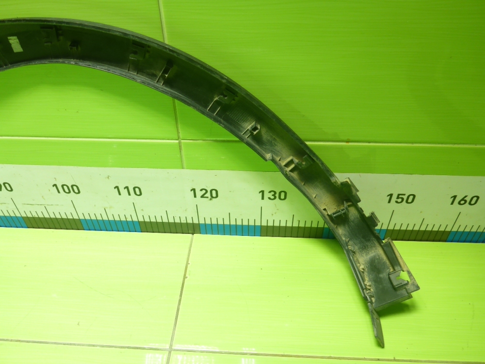 Накладка заднего крыла левого