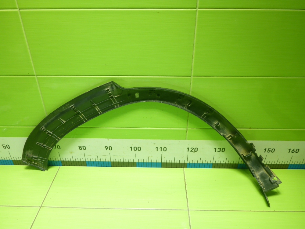 Накладка заднего крыла левого