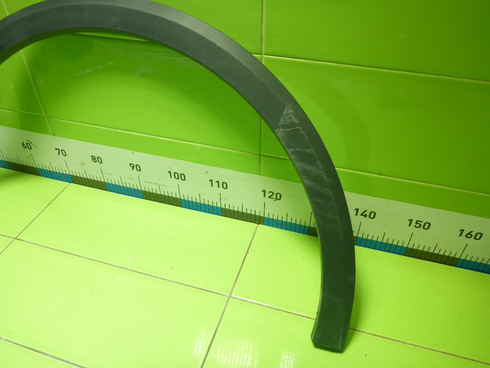 Накладка заднего крыла левого