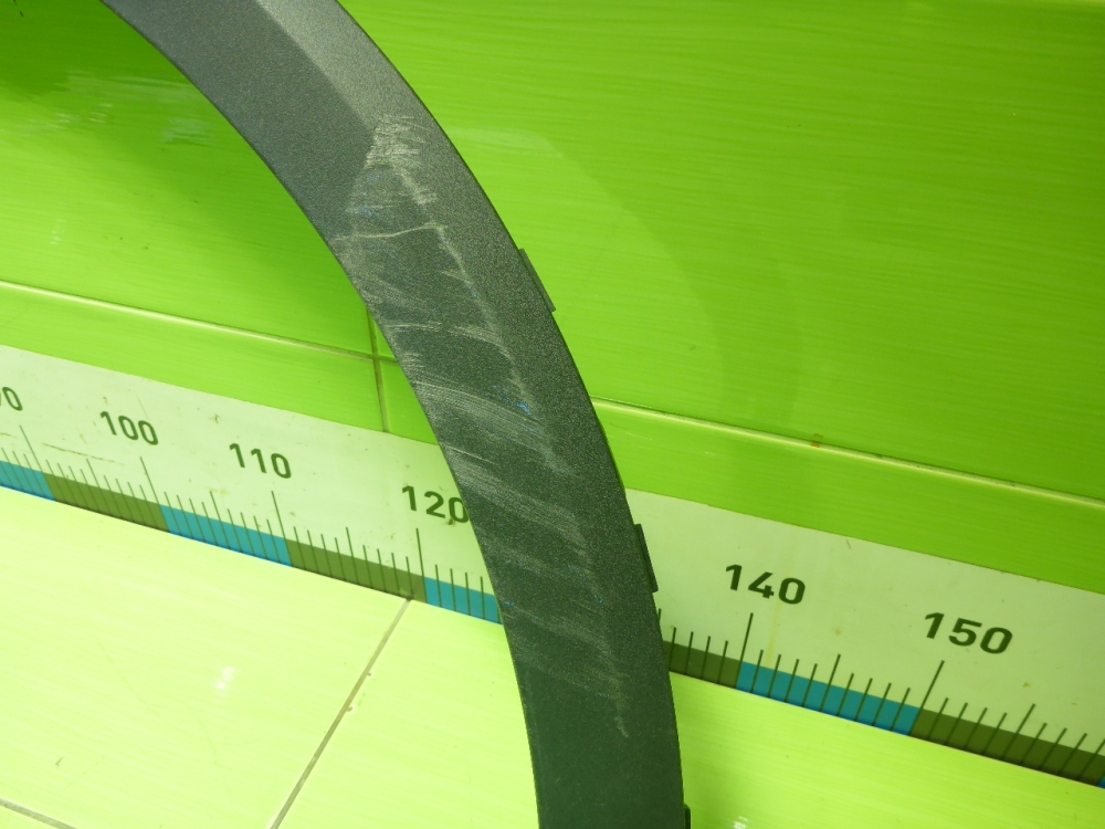 Накладка заднего крыла левого