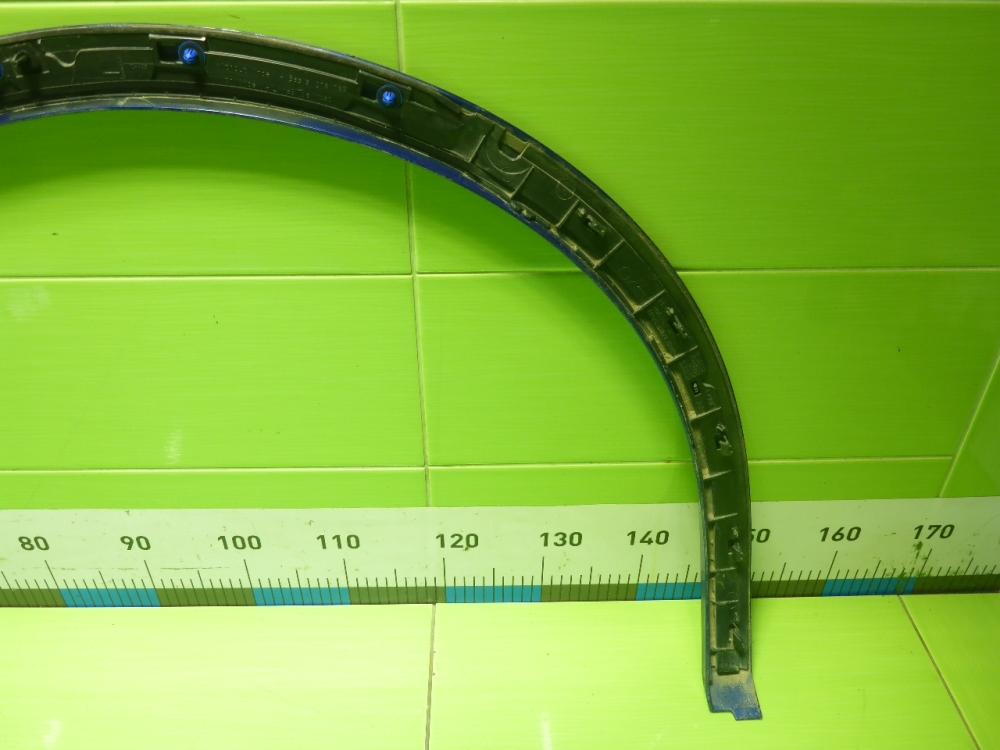 Накладка заднего крыла правого