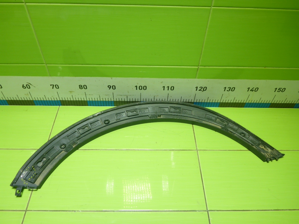 Накладка заднего крыла левого