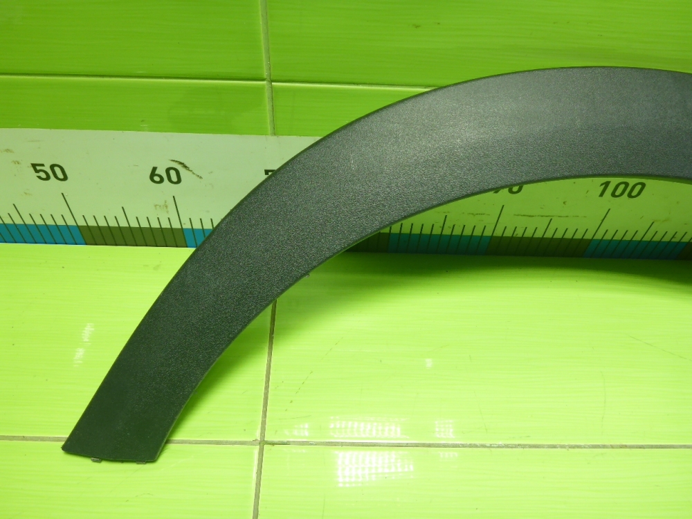 Накладка заднего крыла левого