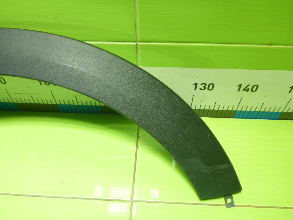 Накладка заднего крыла левого