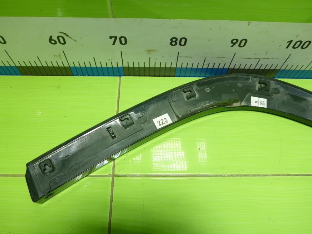 Накладка заднего крыла правого