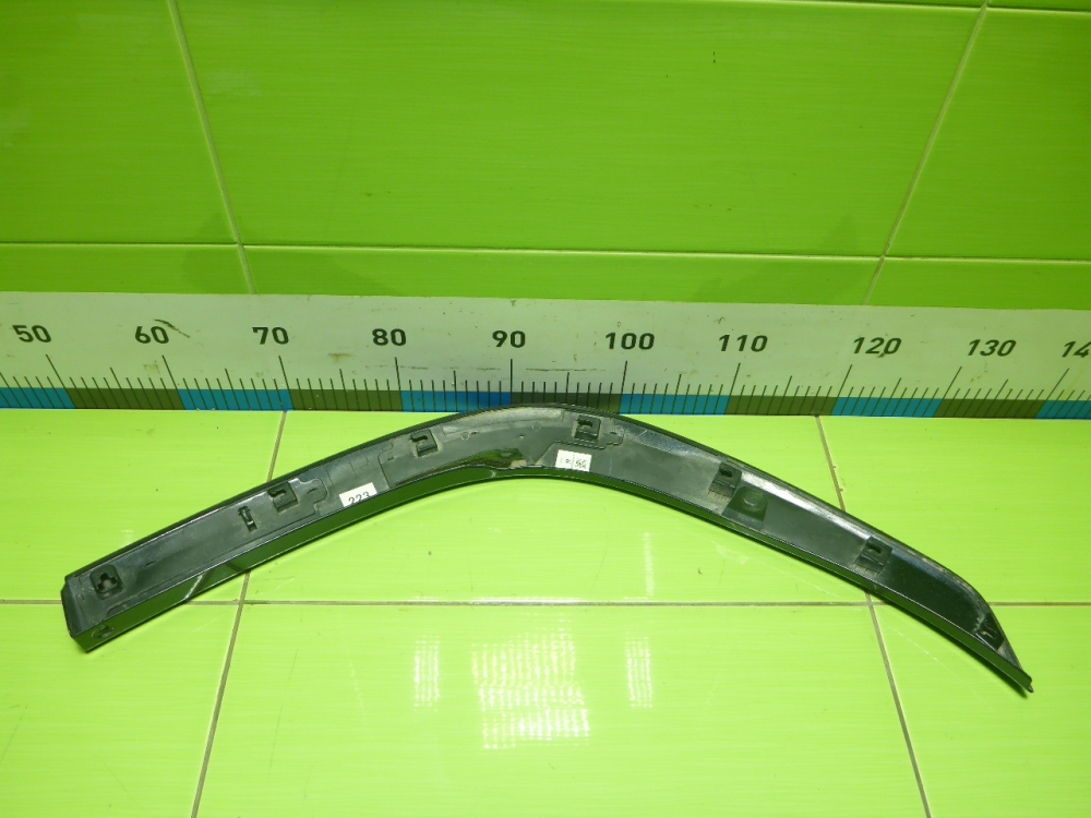 Накладка заднего крыла правого