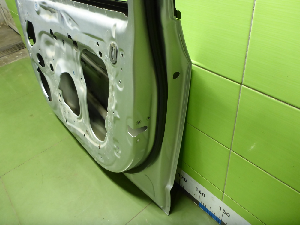 Дверь передняя правая